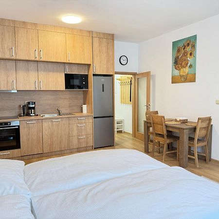Riverside Apartment Praha Ngoại thất bức ảnh