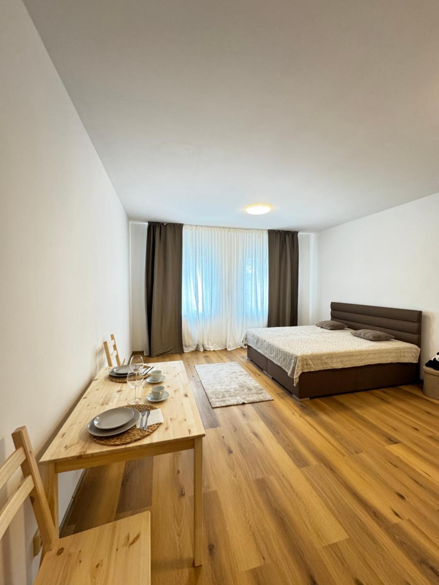 Riverside Apartment Praha Ngoại thất bức ảnh